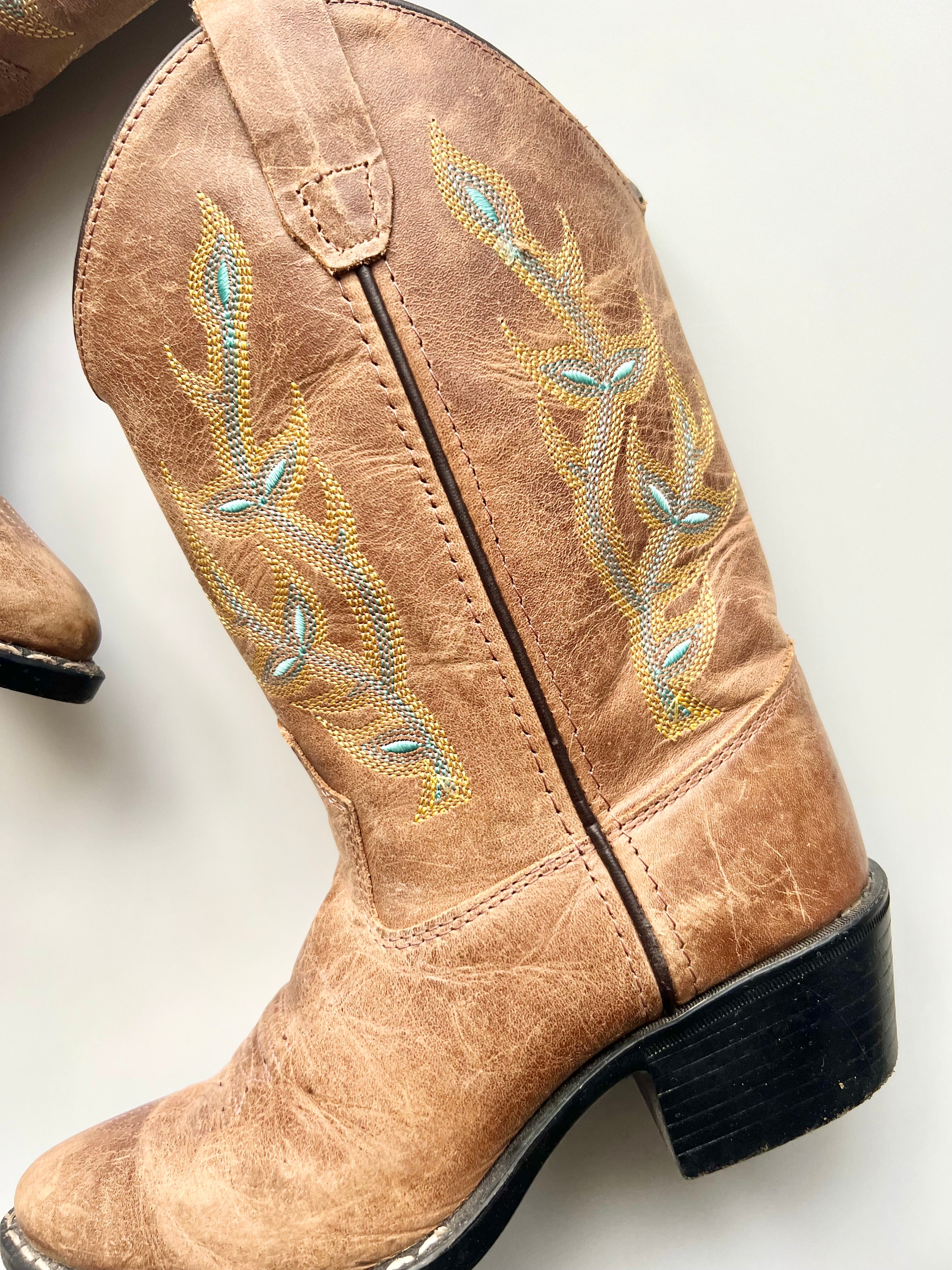 Old West Embroidered Cowboy Boots Size 13